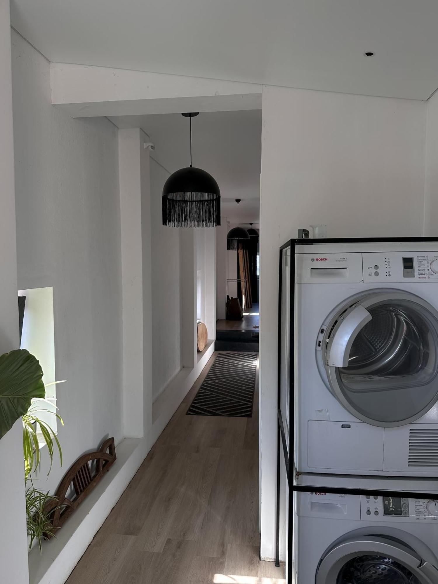 White Door Apartments Mansard Heart Of Odessa 2 Luaran gambar